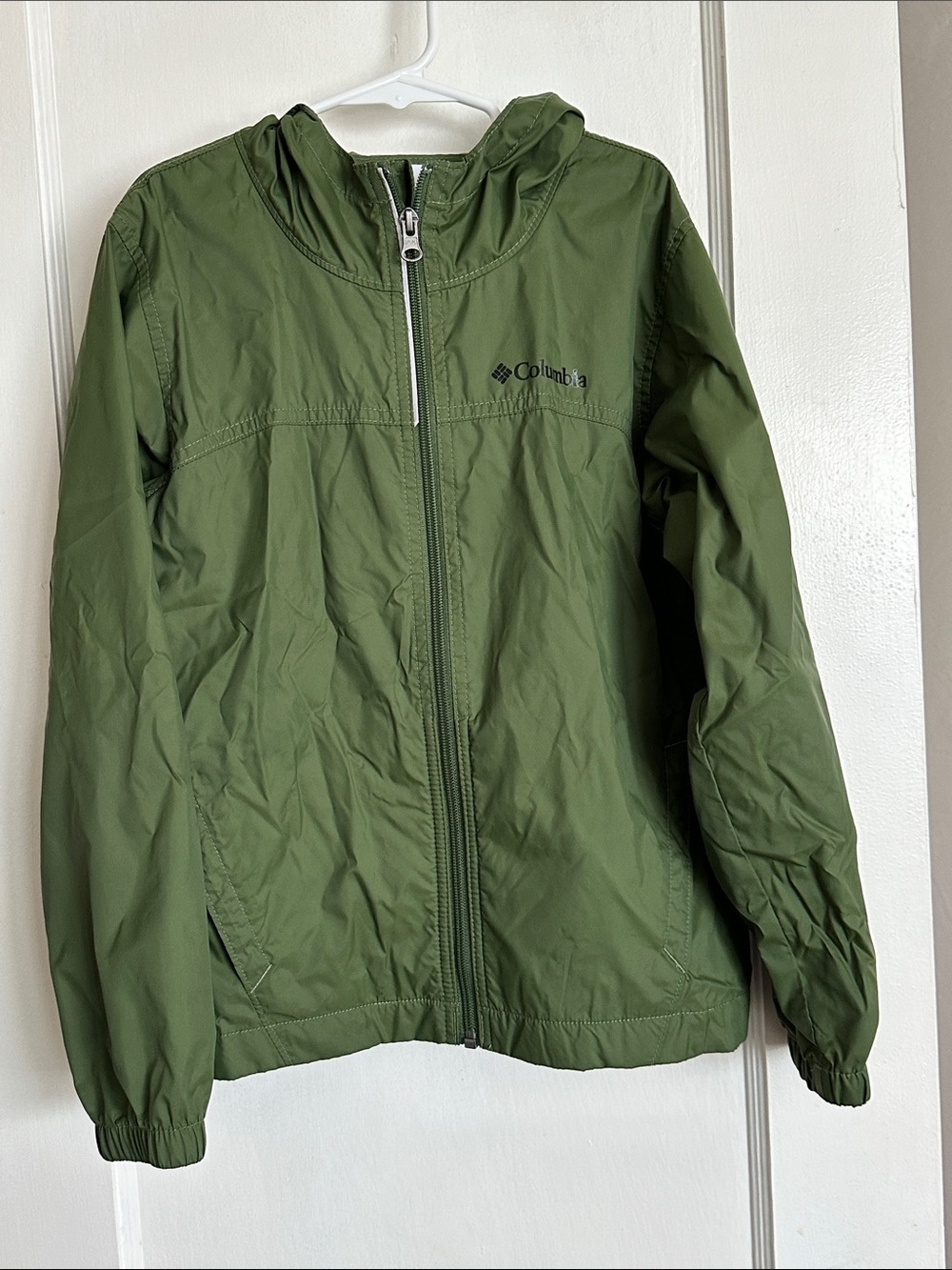 Columbia Olive Green Packable Hooded Windbreaker